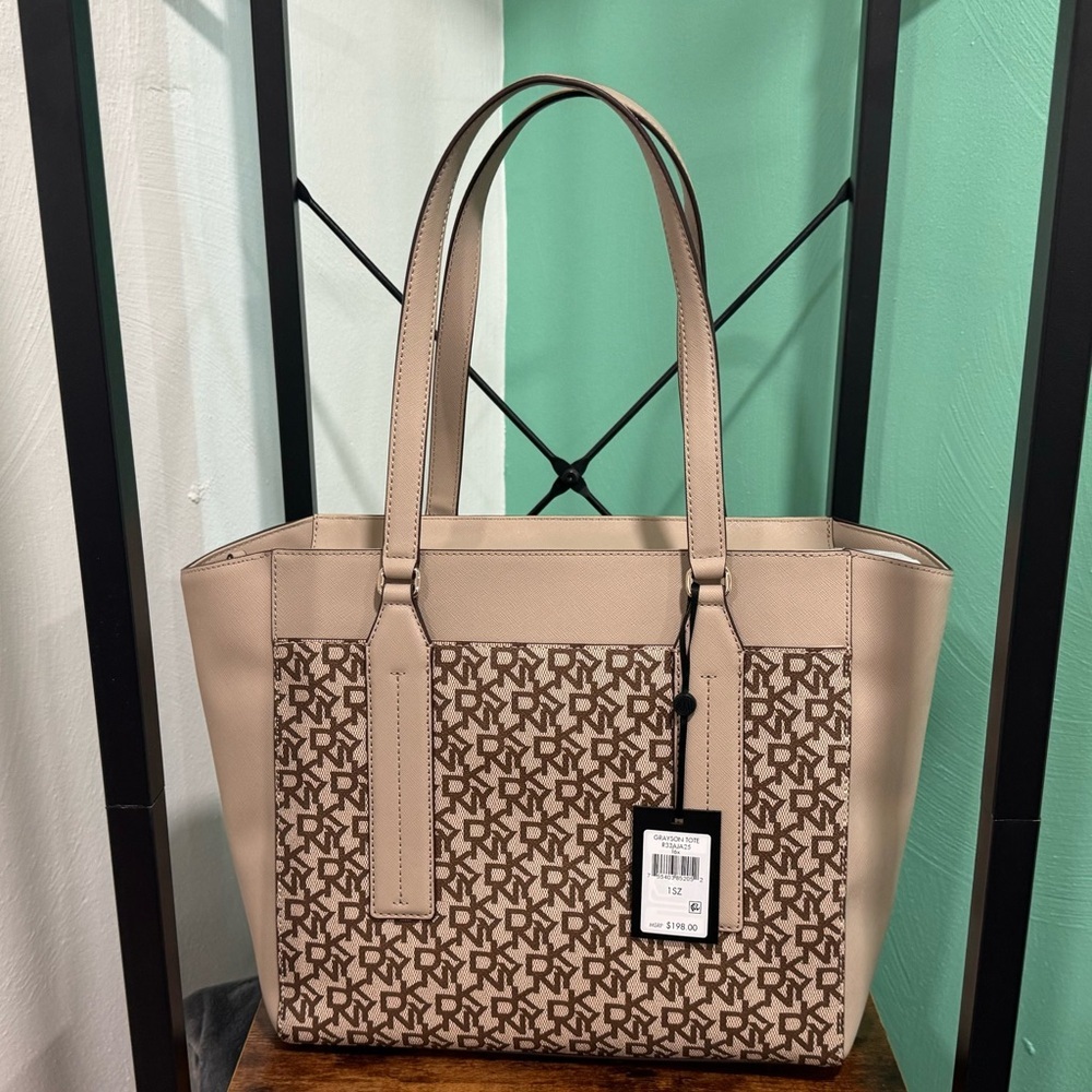 DKNY GRAYSON TOTE NWT Beige - Picture 5 of 8